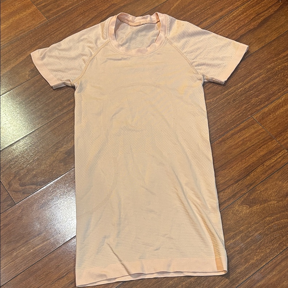 lululemon shirt hip length NO LONGER SOLD COLOR